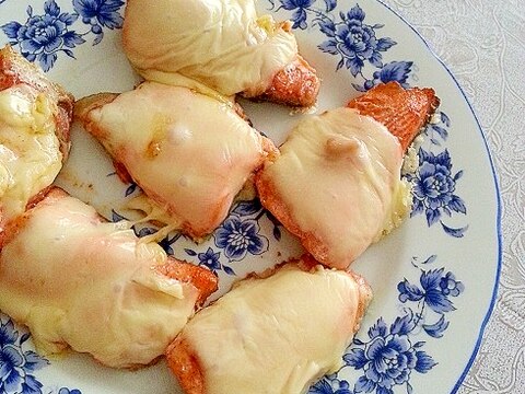 お弁当に 簡単鮭のチーズ焼き レシピ 作り方 By こんぎぃ 楽天レシピ